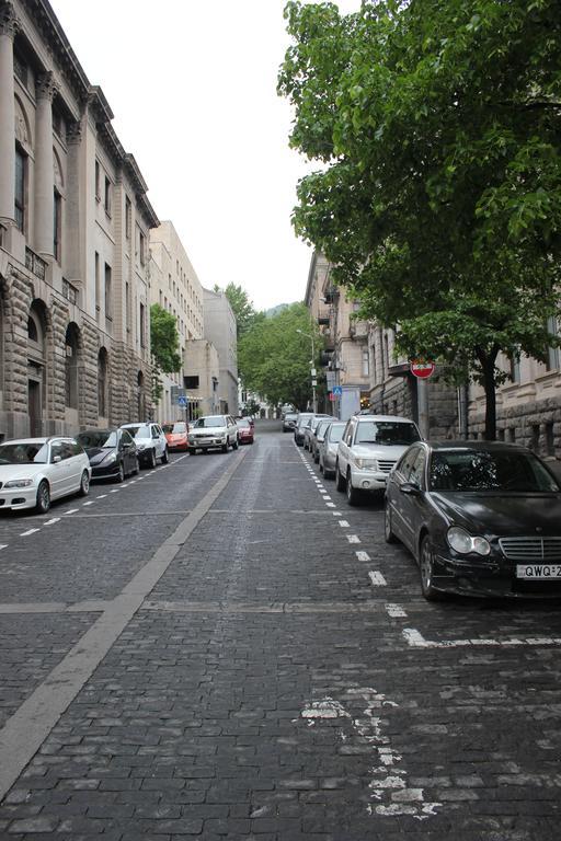 Apartment In Purtseladze Street Tbiliszi Kültér fotó