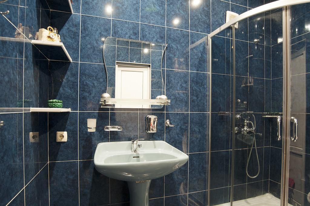 Apartment In Purtseladze Street Tbiliszi Kültér fotó